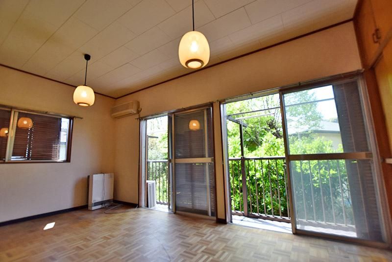 Spacious 8DK House in Kamakura with Mountain Views - Thumbnail 4