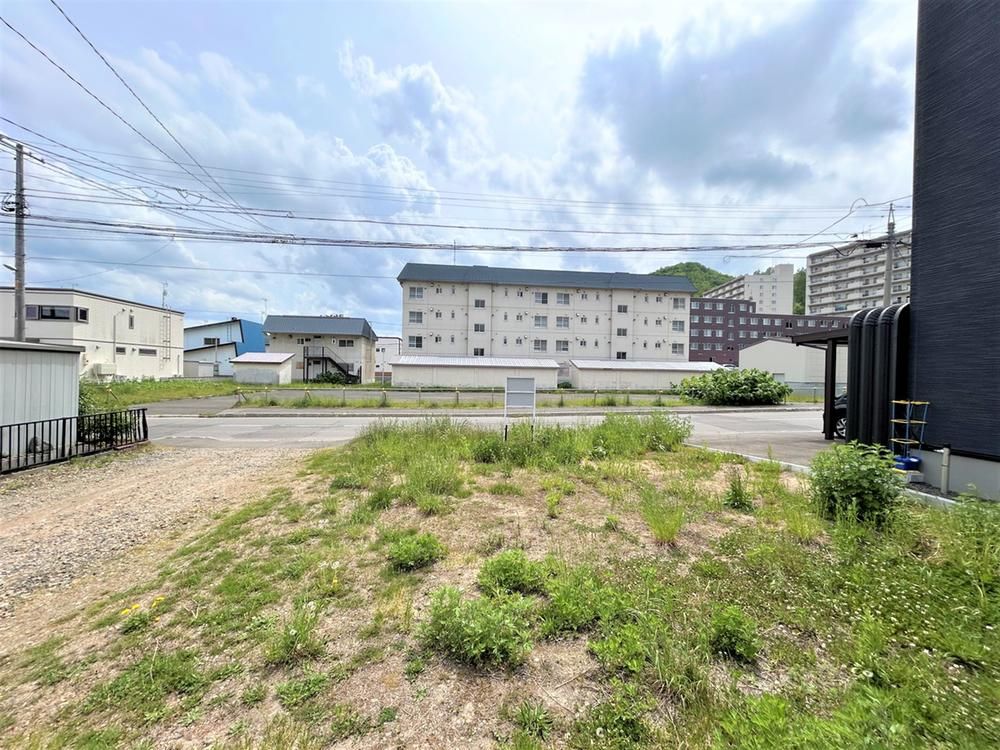 Land for Sale in Minami-ku, Sapporo - 117.67 m² - Thumbnail 2
