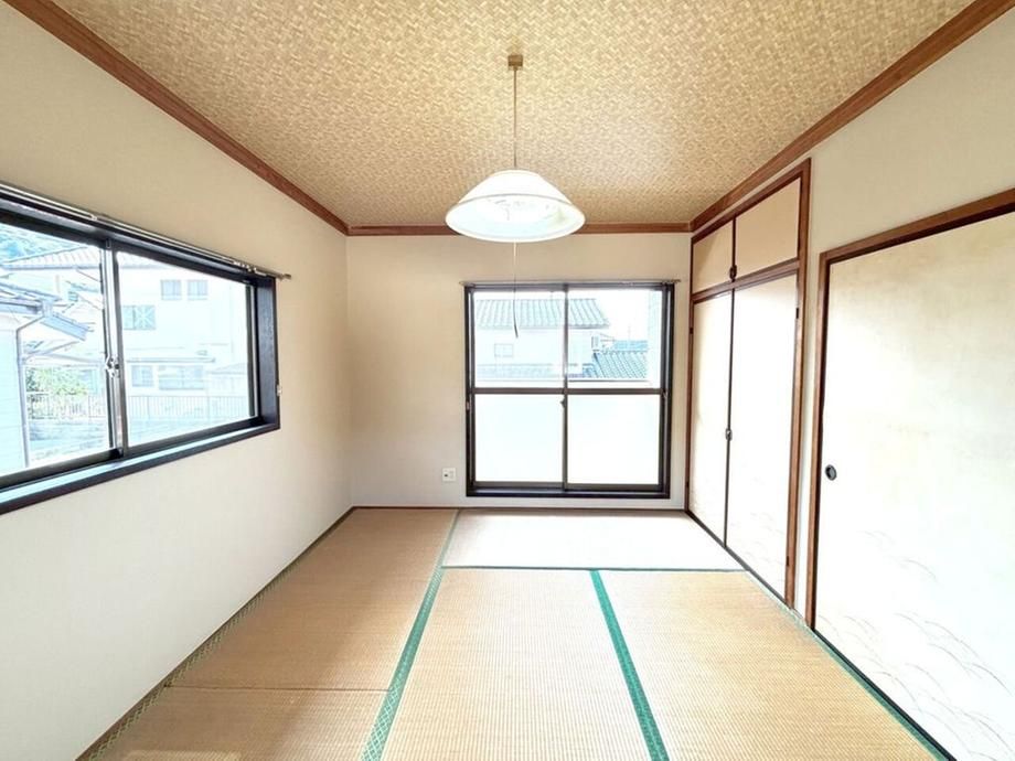 Renovated 4DK House for Sale in Kokura Minami-ku, Fukuoka - Thumbnail 4