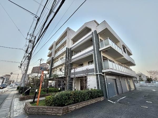 3LDK Apartment for Sale in Funabashi, Chiba - 73.34m2 - Image 1
