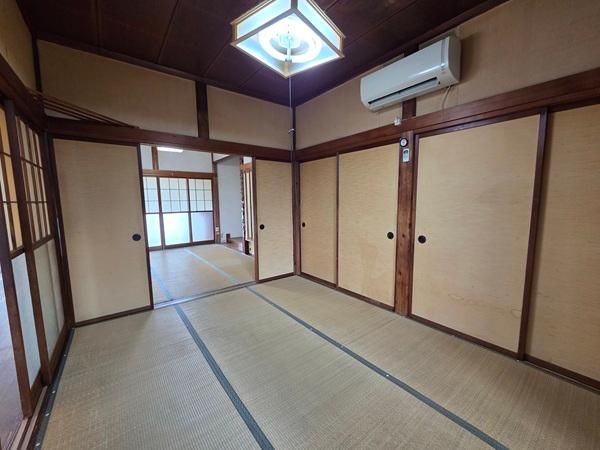 4DK Detached House for Sale in Tsubame City, Niigata - Thumbnail 2