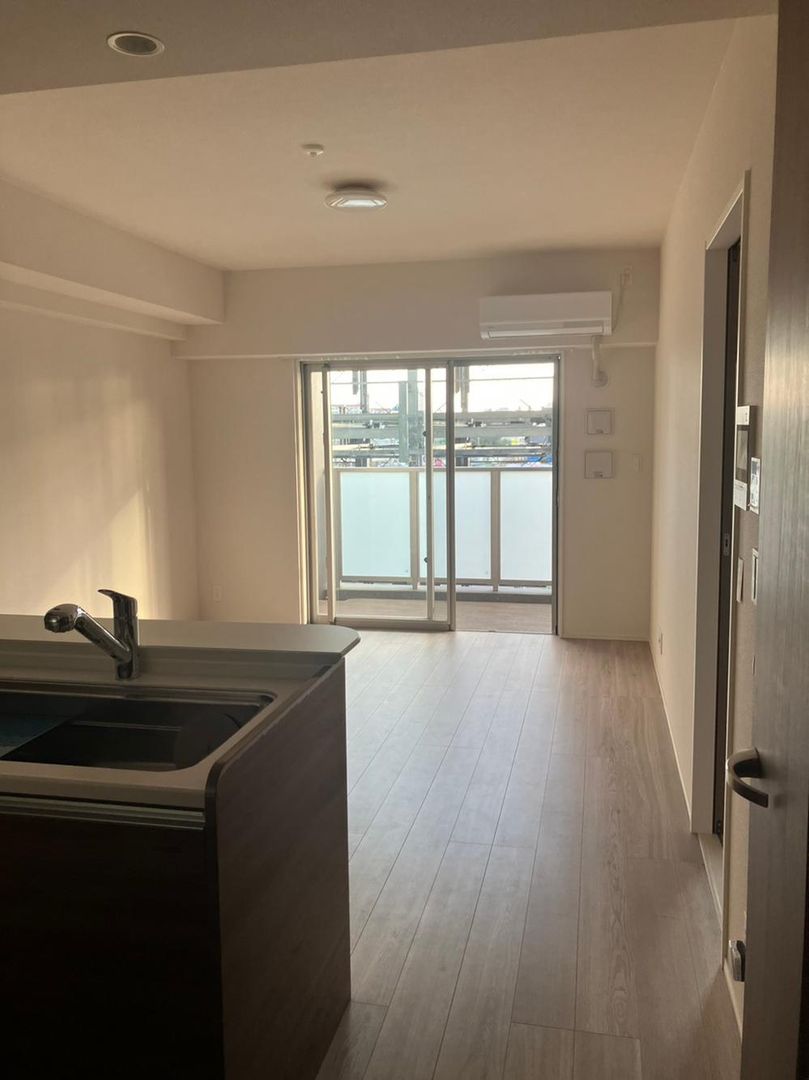 2LDK Apartment for Sale in Chatan, Okinawa - 58.5m2 - Thumbnail 3
