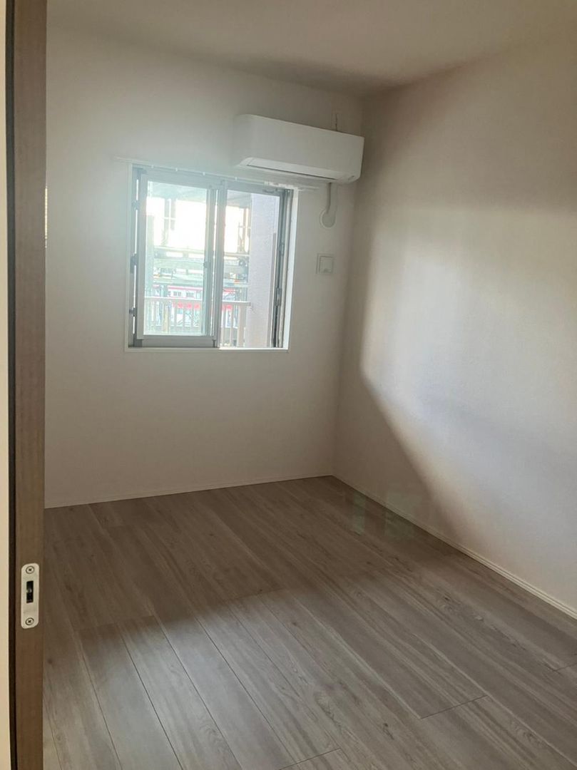 2LDK Apartment for Sale in Chatan, Okinawa - 58.5m2 - Thumbnail 4
