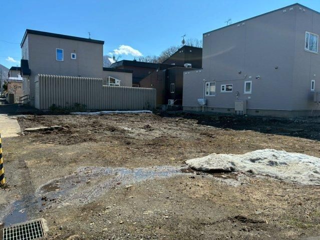 Land for Sale in Minami-ku, Sapporo – 148.79 m² Building Plot - Thumbnail 3