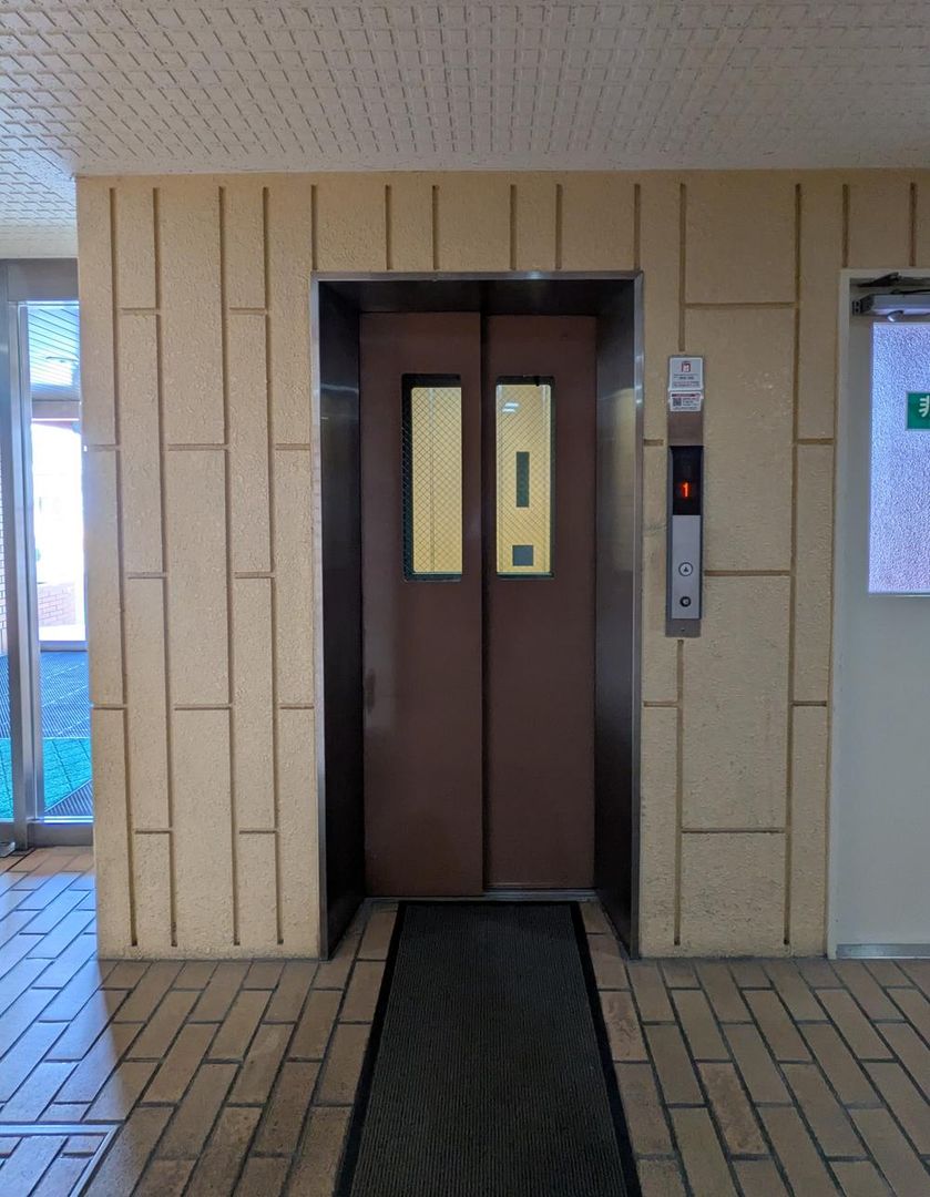 Renovated 3LDK Apartment in Chuo-ku, Sapporo for Sale - Thumbnail 2
