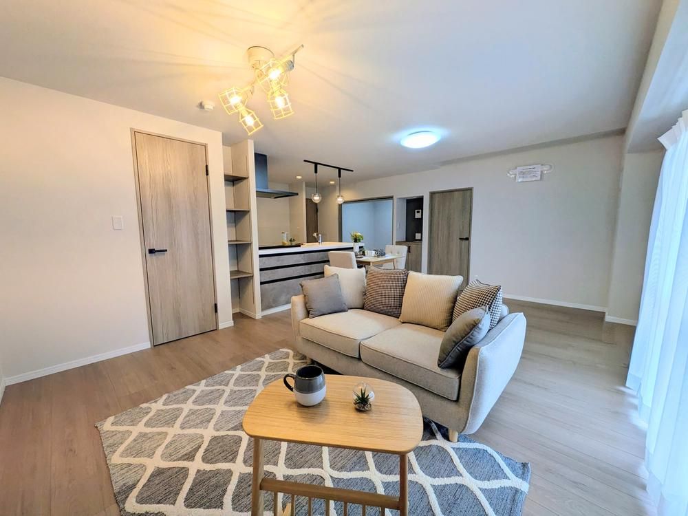 Renovated 3LDK Apartment in Chuo-ku, Sapporo for Sale - Thumbnail 3