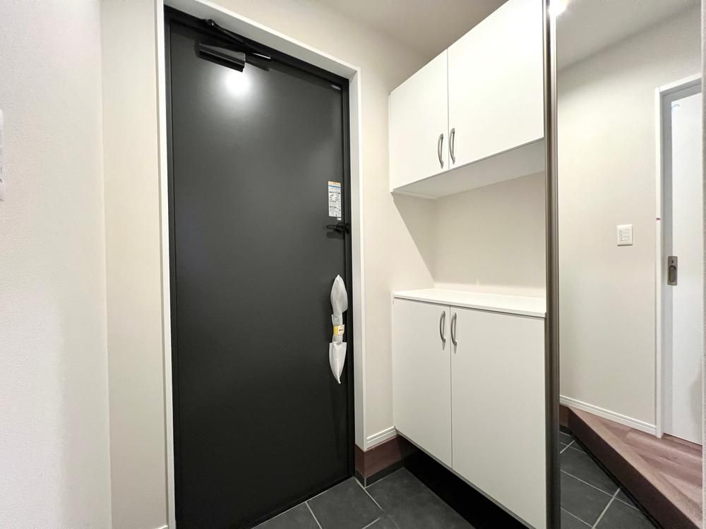New 3LDK House for Sale in Hirakata, Osaka | 3min Walk to Station - Thumbnail 4