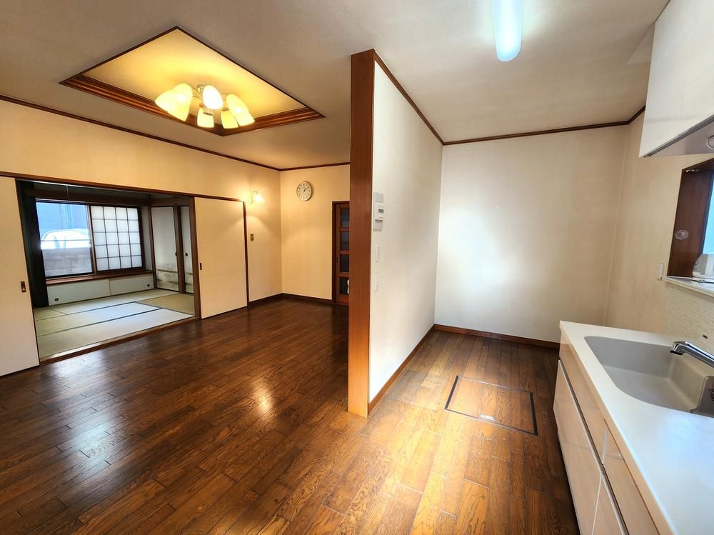 3LDK+S Detached House for Sale in Musashino City, Tokyo - Thumbnail 4