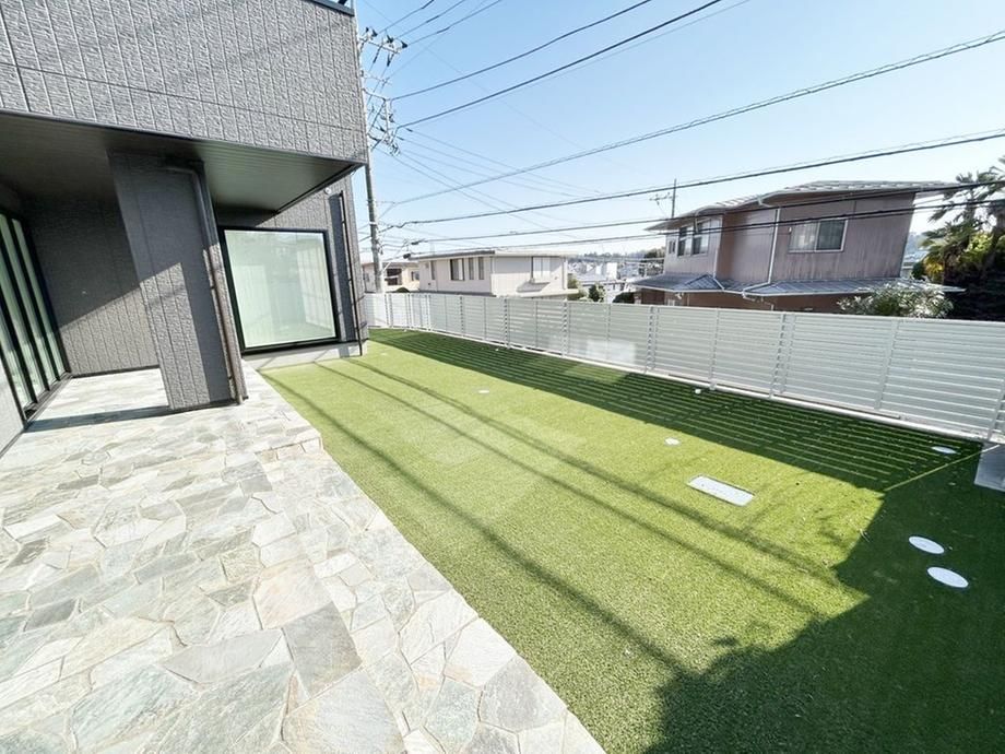 Modern 2LDK+S Home with Garden in Tama City, Tokyo - Thumbnail 3