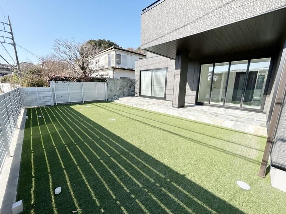 Modern 2LDK+S Home with Garden in Tama City, Tokyo - Thumbnail 2