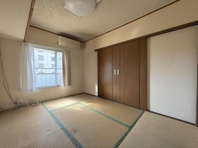 Renovated 3DK Apartment for Sale in Yokohama Asahi Ward - Thumbnail 3