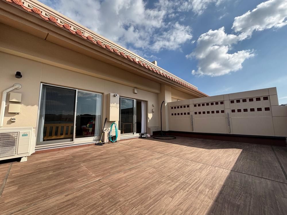 2LDK Apartment for Sale in Shuri Kinjo-cho, Naha City, Okinawa - Thumbnail 2