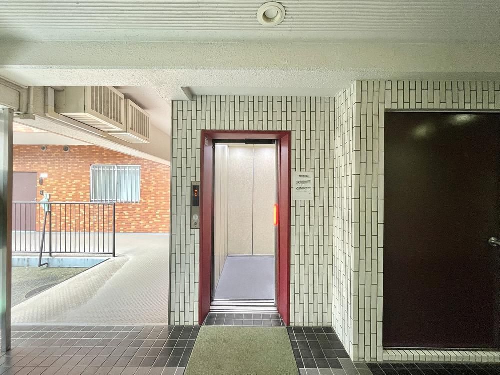 Renovated 3LDK Apartment Near Kamihoshikawa Station, Yokohama - Thumbnail 2