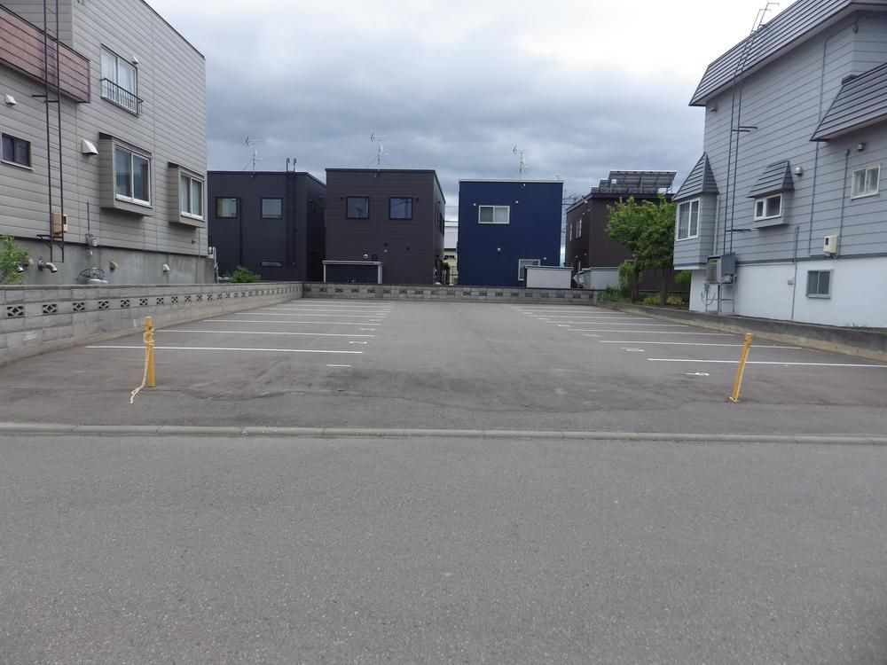 Land for Sale in Shiroishi Ward, Sapporo - 330.59 sqm - Image 1