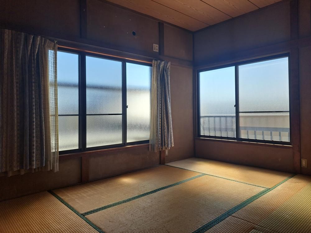 Used 4DK House for Sale in Yokohama Asahi Ward - Thumbnail 2