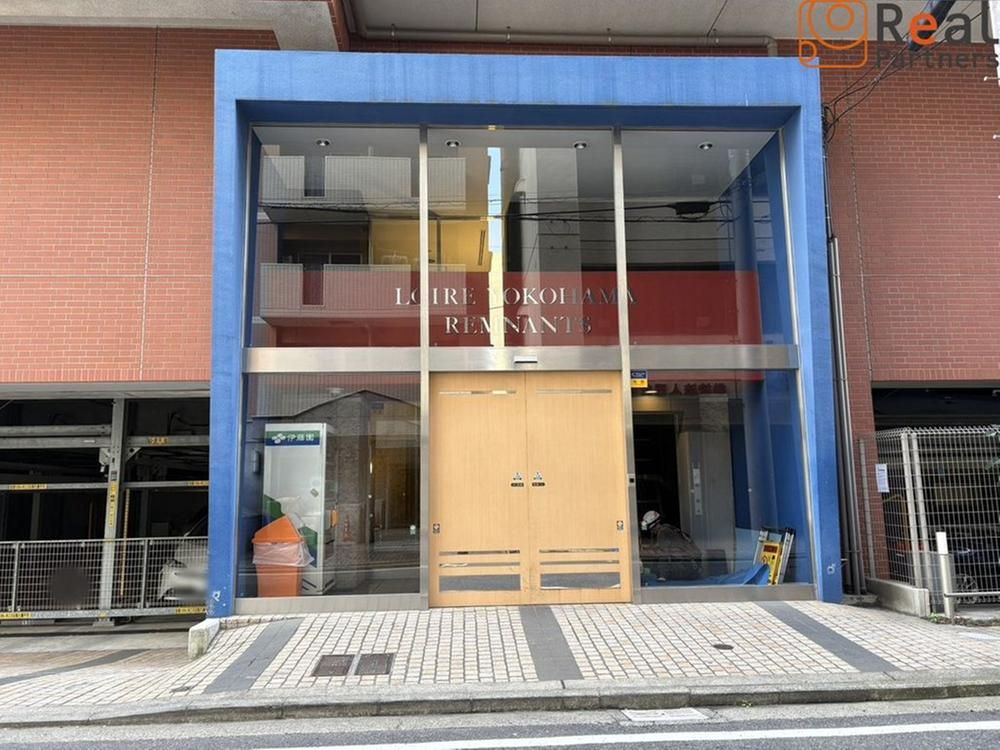 4LDK Apartment for Sale in Yokohama Nishi Ward 110m2 - Thumbnail 3