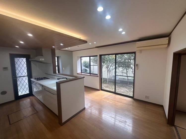 Renovated 4LDK House in Akishima City, Tokyo - Thumbnail 4