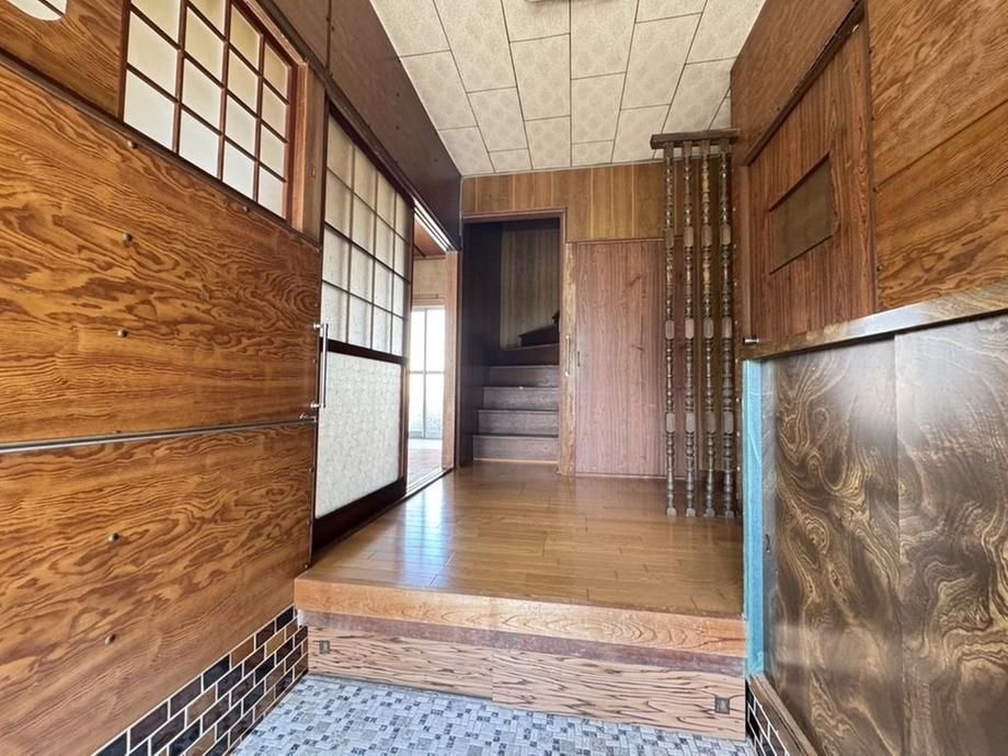 5.5 Million Yen 5LDK House with Garden in Niihama, Ehime - Thumbnail 4