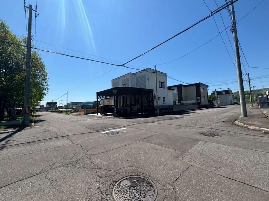 Land for Sale in Chūwa, Asahikawa - 136.58m2 Corner Lot - Thumbnail 3