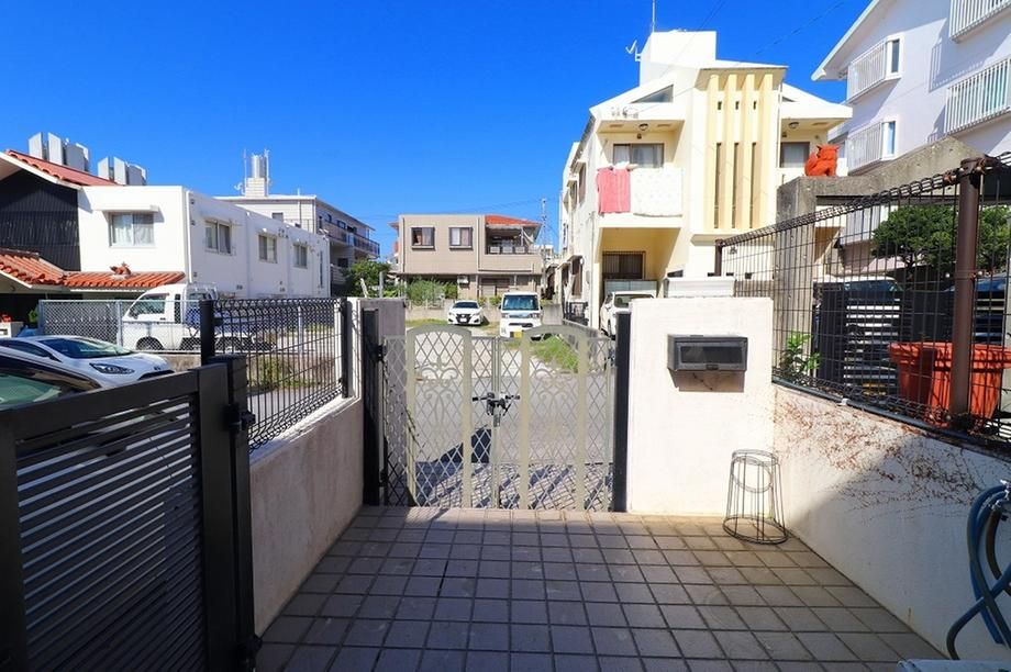 4LDK House in Naha, Okinawa - 204 sqm Land, Solar Panels - Thumbnail 2
