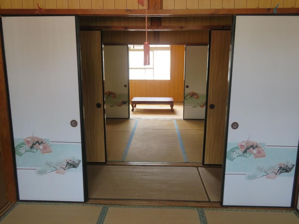 5DK House for Sale in Zamami Village, Okinawa - Near the Sea - Thumbnail 2