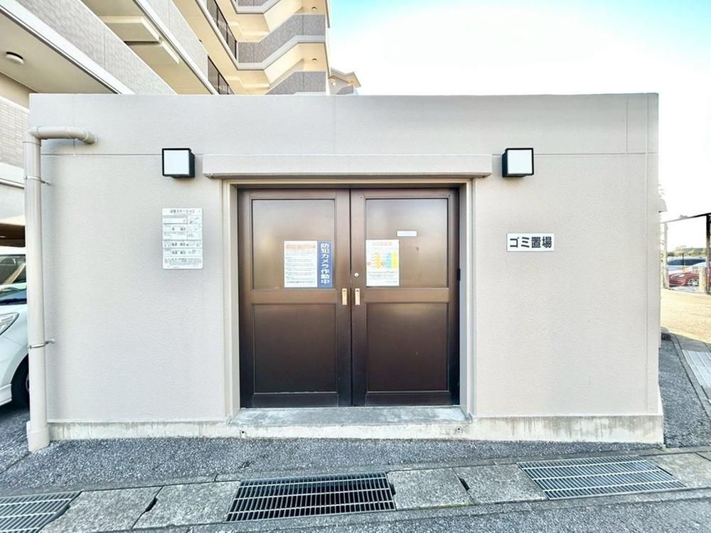 Renovated 3LDK Apartment in Funabashi, Chiba - Thumbnail 3