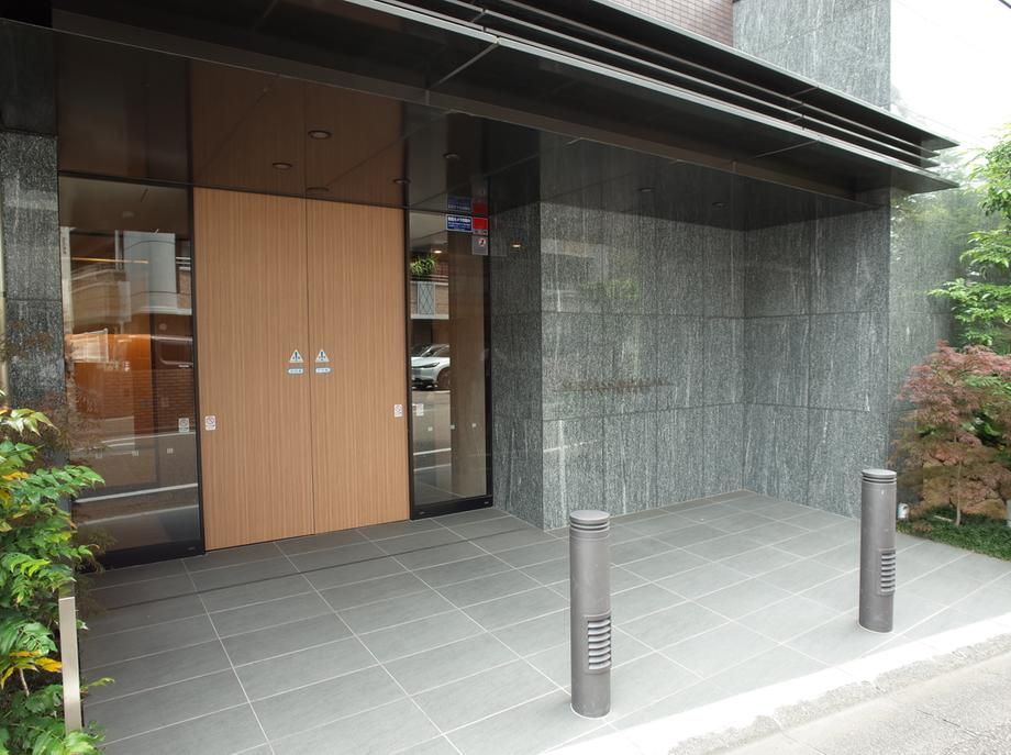 3LDK Apartment for Sale in Miyazaki City, Miyazaki Prefecture - Thumbnail 2