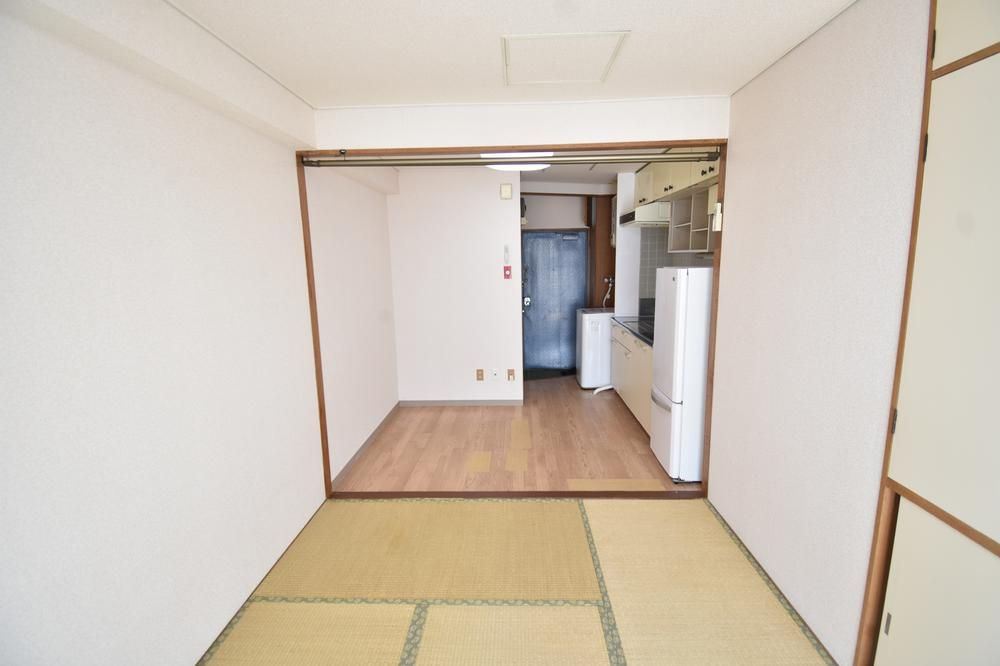 2DK Apartment for Sale in Toyohira, Sapporo - 18.2m2 - Thumbnail 2