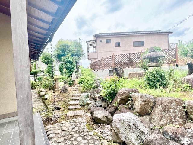 5DK House with Japanese Garden for Sale in Shijonawate, Osaka - Thumbnail 3