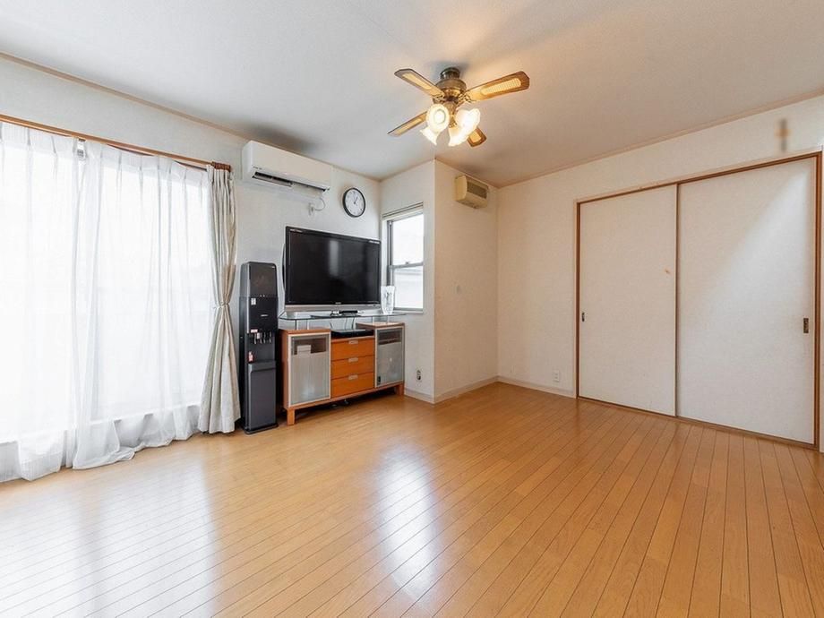 3LDK+S House for Sale in Tsurumi-ku, Yokohama - 29.67 Tsubo - Thumbnail 4