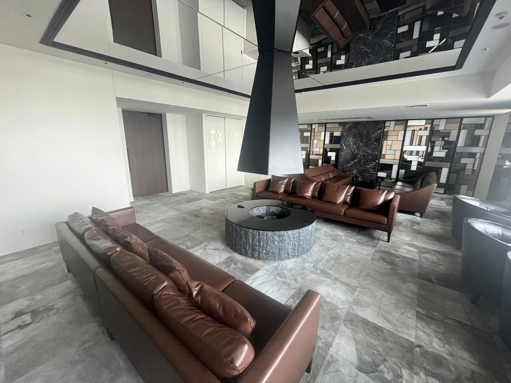 The Yokohama Front Tower 2LDK Apartment for Sale in Kanagawa Ward - Thumbnail 4
