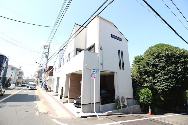 Modern 3LDK House Near Ishikawadai Station, Ota Ward, Tokyo - Thumbnail 3