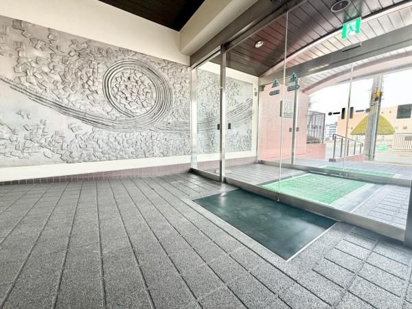 Renovated 2LDK Apartment Near Heiwa Station, Sapporo - Thumbnail 3