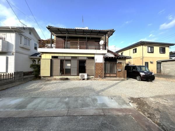 Renovated 4LDK House for Sale in Nagasaki's Komei Tone-cho - Thumbnail 3