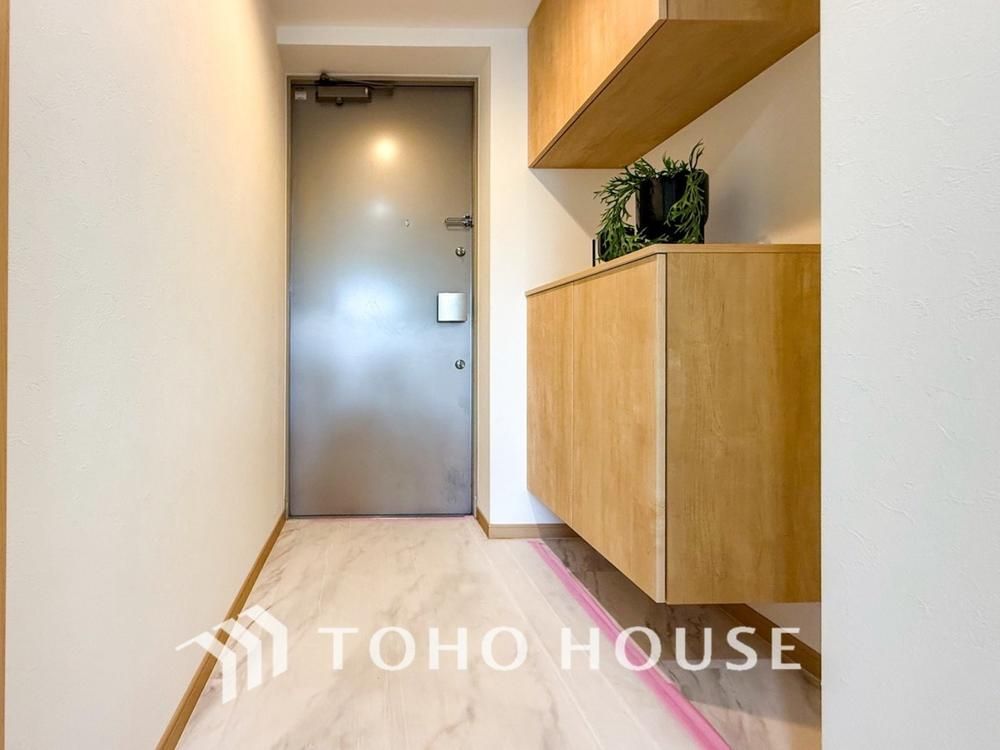 2LDK Apartment for Sale in Nishi Ward, Yokohama - Thumbnail 2