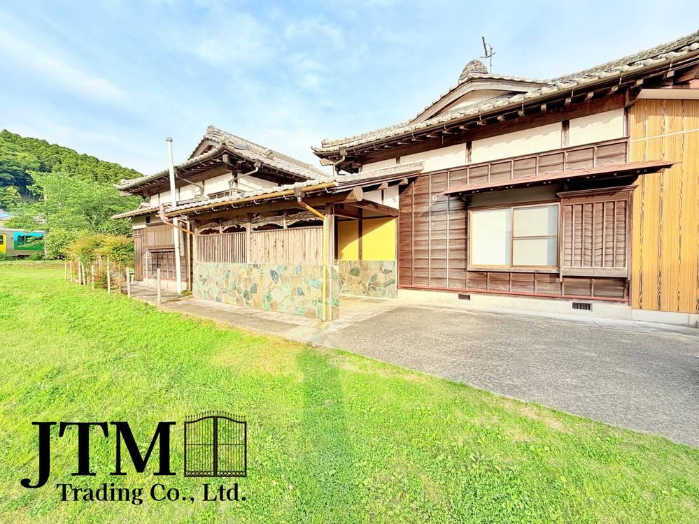 5DK House for Sale in Kimitsu, Chiba Near Kazusa-Kameyama Station - Thumbnail 2