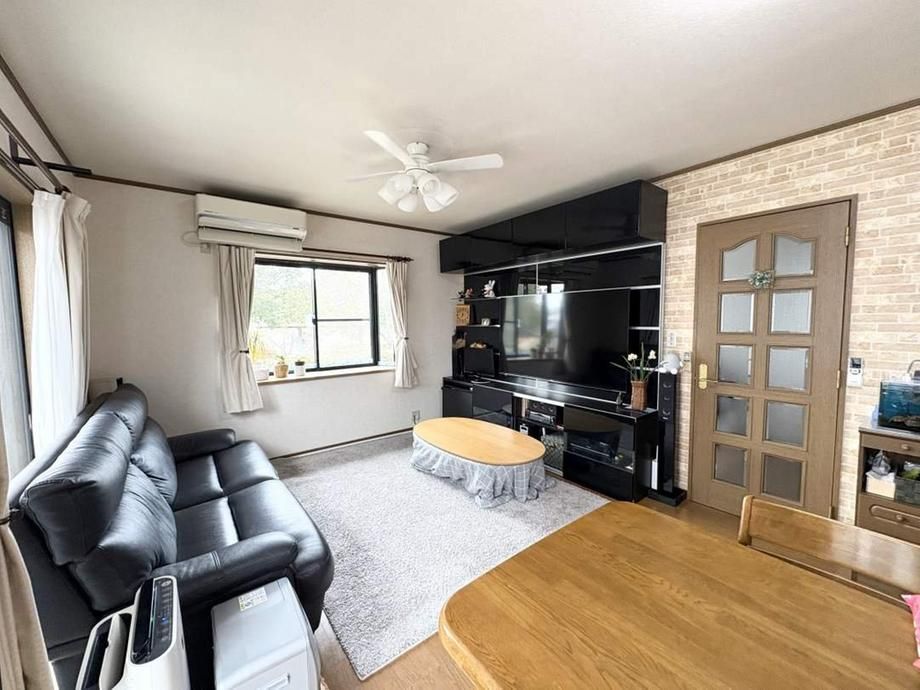 5LDK Solar-Powered House for Sale in Kawai Town, Nara - Thumbnail 4