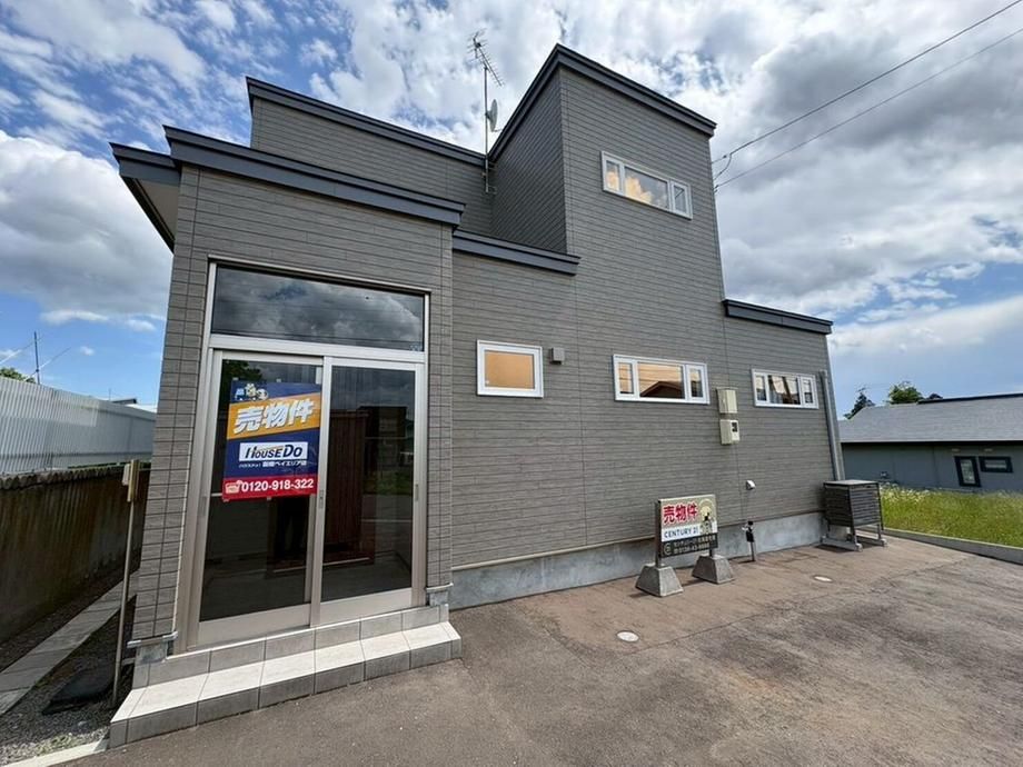 4LDK House for Sale in Nanae Town, Hokkaido - 25 Million Yen - Thumbnail 2