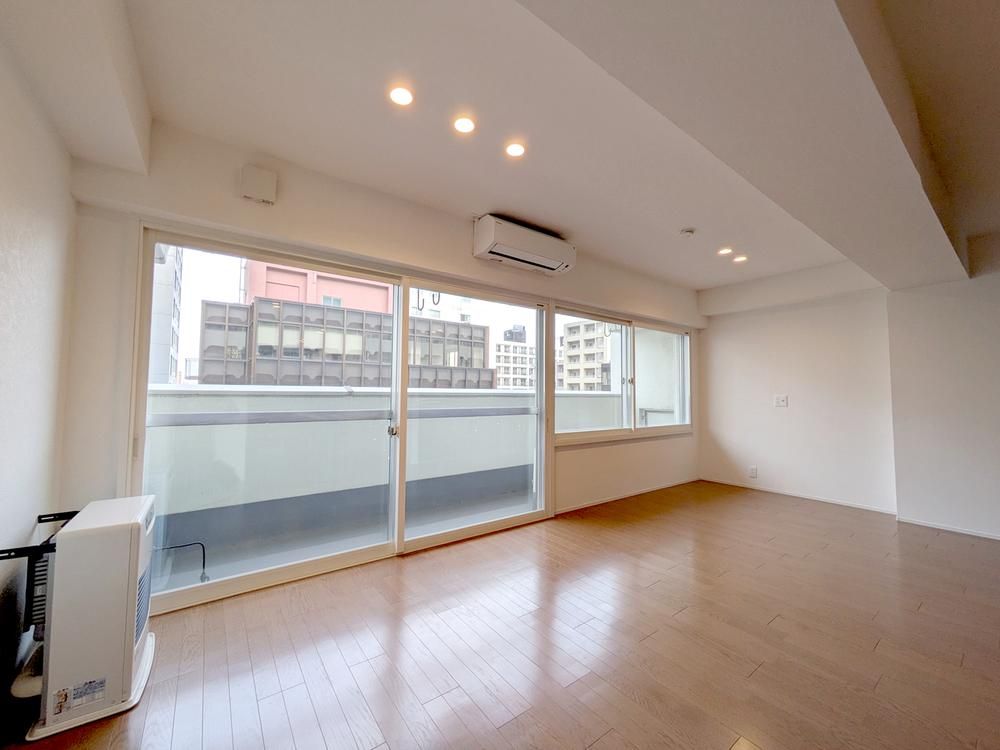 2LDK Apartment for Sale Near Kita-Nijuyo Station, Sapporo - Thumbnail 3