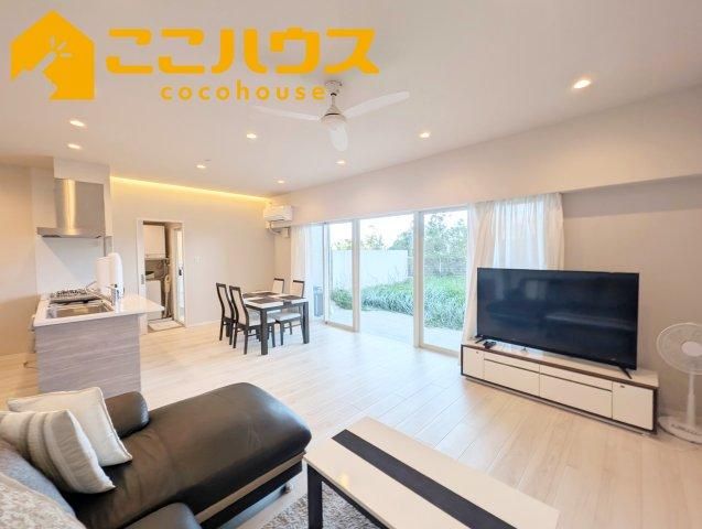 2LDK Apartment for Sale in Motobu, Okinawa - 73.18 sqm - Thumbnail 4