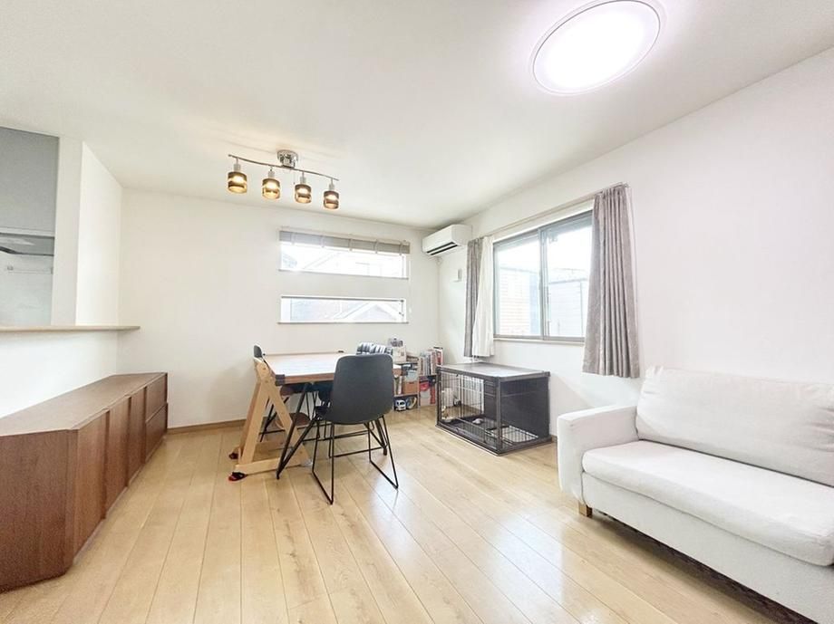 4LDK House for Sale in Kamiyabe-cho, Totsuka, Yokohama - Thumbnail 2