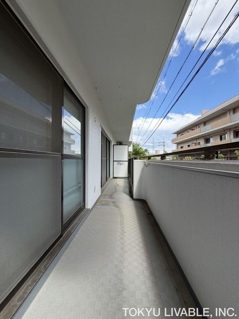 3LDK+S Apartment for Sale in Suita, Osaka - 109.63m2 - Thumbnail 2