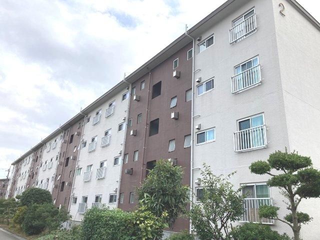 2DK Apartment for Sale in Asahi Ward, Yokohama - 61.1m2 - Thumbnail 2