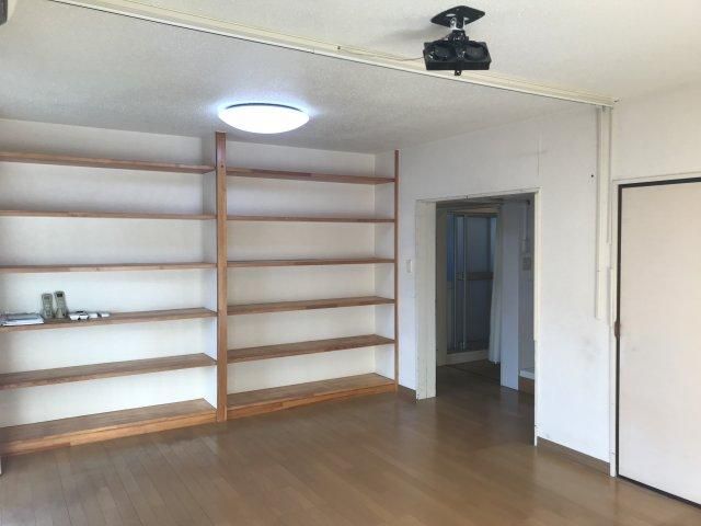 2DK Apartment for Sale in Asahi Ward, Yokohama - 61.1m2 - Thumbnail 4