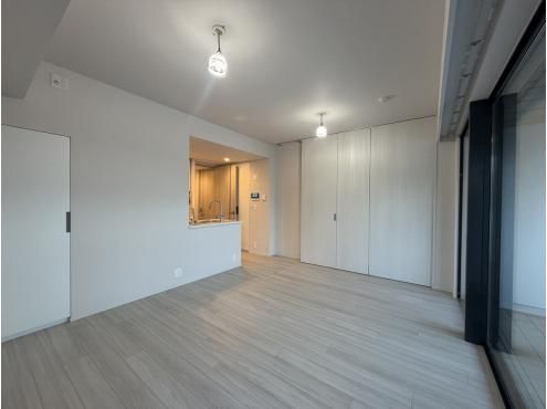 Brands Shibaura New 2LDK Apartment in Minato, Tokyo - Thumbnail 4
