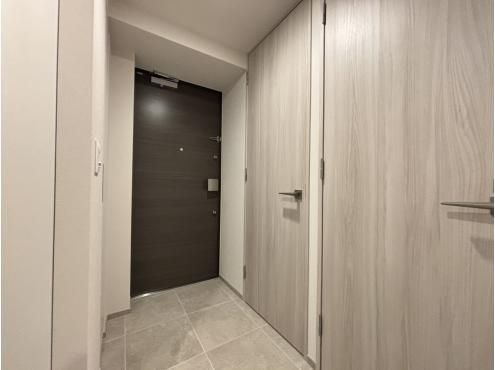 Brands Shibaura New 2LDK Apartment in Minato, Tokyo - Thumbnail 3