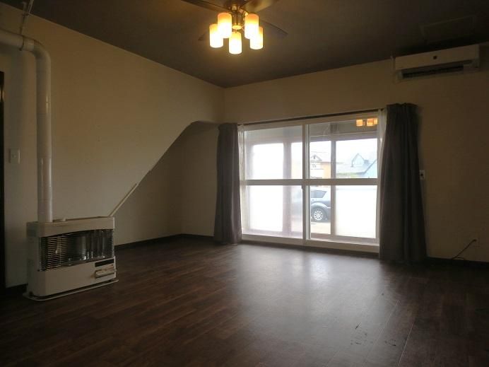 4LDK Detached House for Sale in Akenobo-cho, Ebetsu, Hokkaido - Thumbnail 2