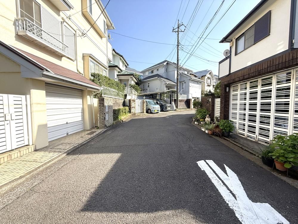 4LDK Detached House for Sale in Hodogaya, Yokohama - Thumbnail 2