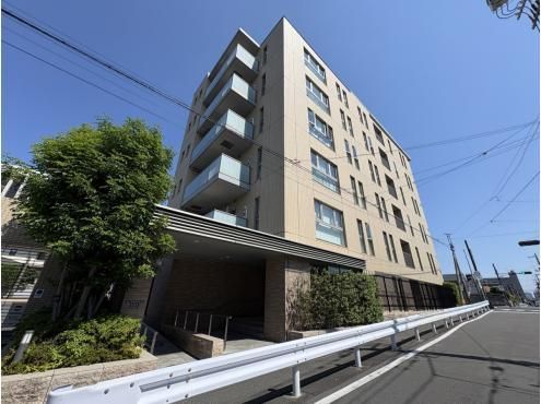 Premist Urawa Tokiwa SUITE 3LDK Apartment 71.89m2 Saitama - Thumbnail 3