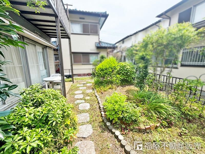 5DK Detached House on Corner Lot in Hachioji, Tokyo - Thumbnail 2